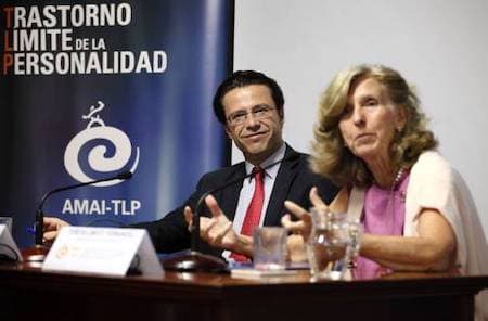 Javier Fernández-Lasquetty y Teresa Oñate, presidenta de Amai-TLP